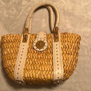 Micheal kors straw small tote